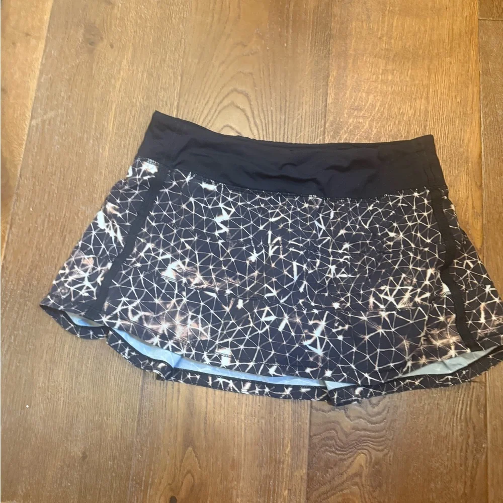 Lululemon Pace Rival Skirt II 4-way Stretch Sugar Crush Multi Black Sporty Skort